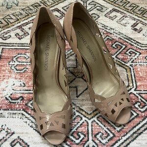 Michael Shannon Mirabelle Nude Tan Blush Peep Toe Heel 8.5 3 inch heel